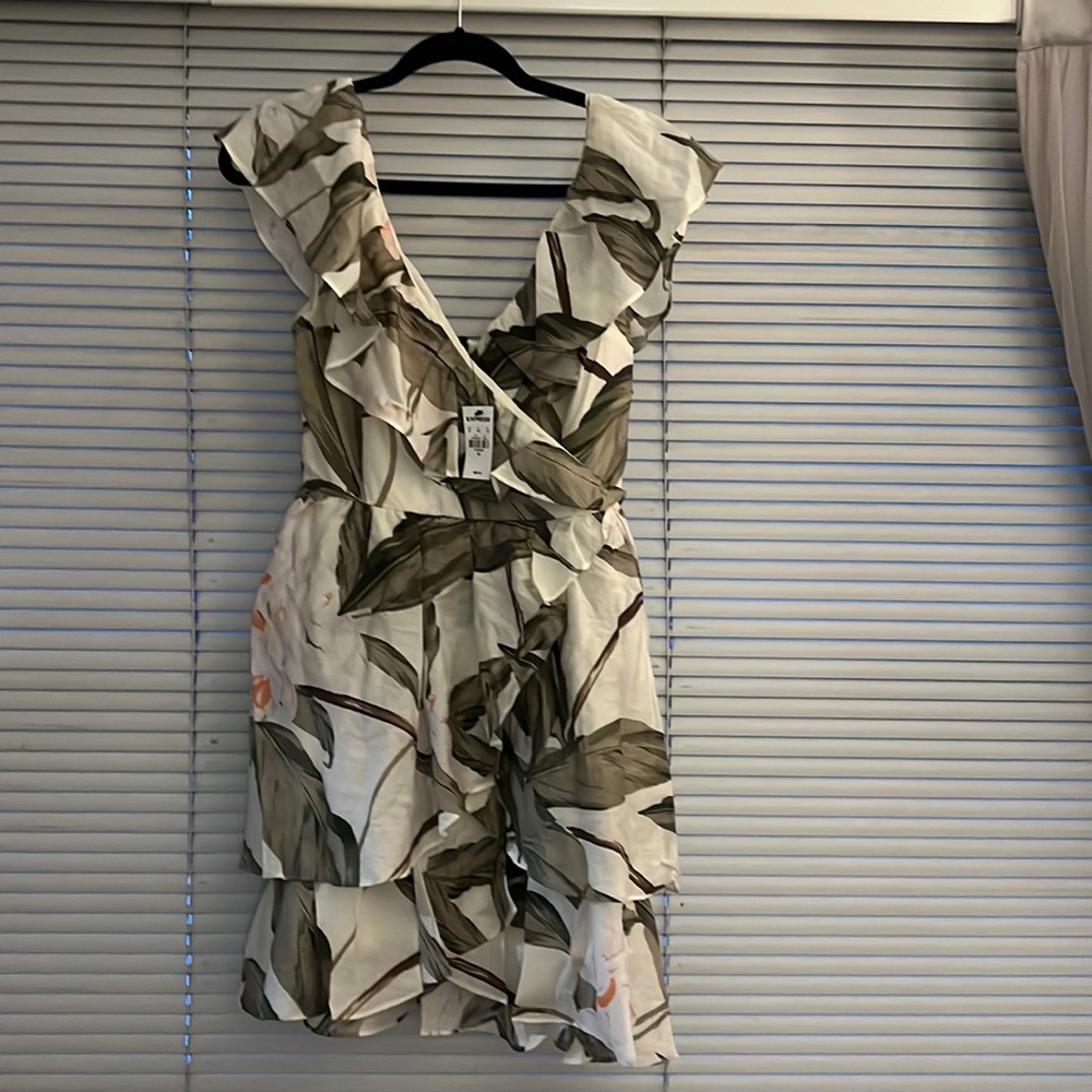 NWT Express Size XS Dress